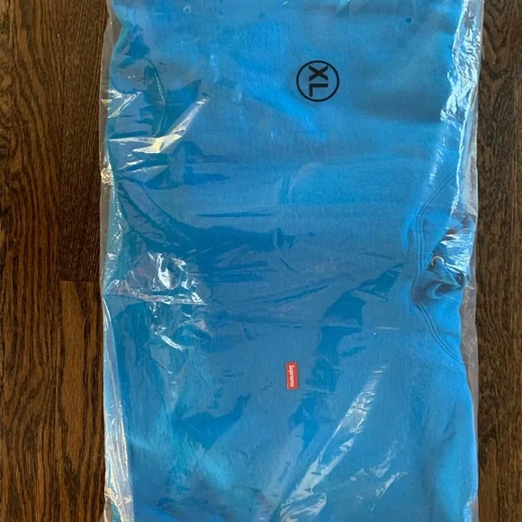 Bright Blue Supreme Small Box Logo Hoodie XL STILL IN PACKAGING